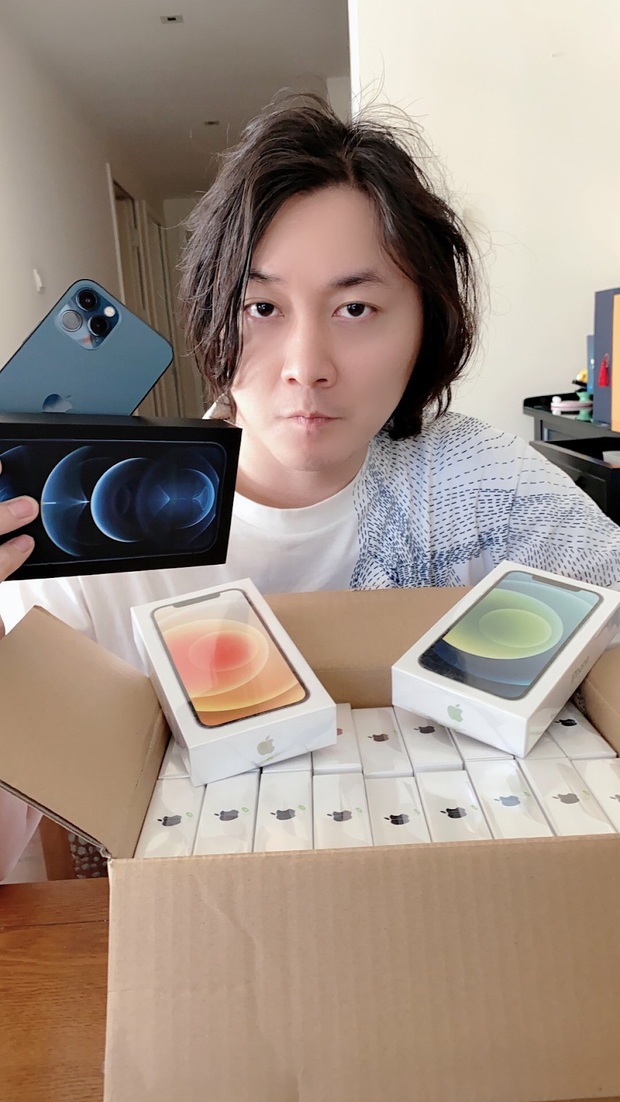 Best idol của năm: Nghe fan than thở iPhone 12 khó mua, nam streamer Liên Quân Mobile mua luôn mấy chục chiếc để tặng! - Ảnh 5.