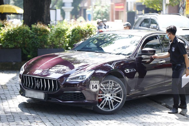 Hương Giang lái siêu xe Matt Liu tặng đến workshop Hoa hậu Chuyển giới Việt Nam, giật trọn spotlight với khí chất sang chảnh - Ảnh 2.