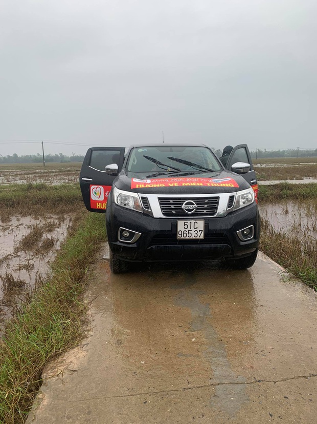 Ấm lòng với lời chúc của người cứu trợ miền Trung: Đi làm nhiệm vụ nhưng vẫn không quên cổ vũ SofM đánh bại TOP Esports - Ảnh 4.