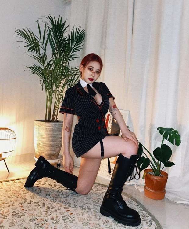 Knet sốc nặng vì bộ 3 Kpop Star lột xác sexy nghẹt thở đi chơi Halloween, Lee Hi - Park Ji Min bị nghi dao kéo vì như người khác - Ảnh 4.