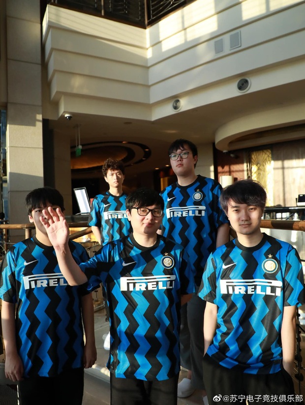 CLB Inter Milan chúc mừng SofM và Suning sau chiến thắng 3-1 trước TOP Esports - Ảnh 4.