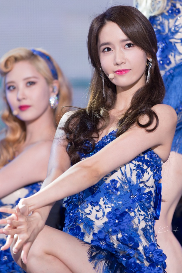 4 nữ thần Kpop đã đẹp còn miễn nhiễm với phốt thái độ: Yoona, Tzuyu nổi tiếng là có lý do, Sana thế nào mà bao sao nam mê mẩn? - Ảnh 6.