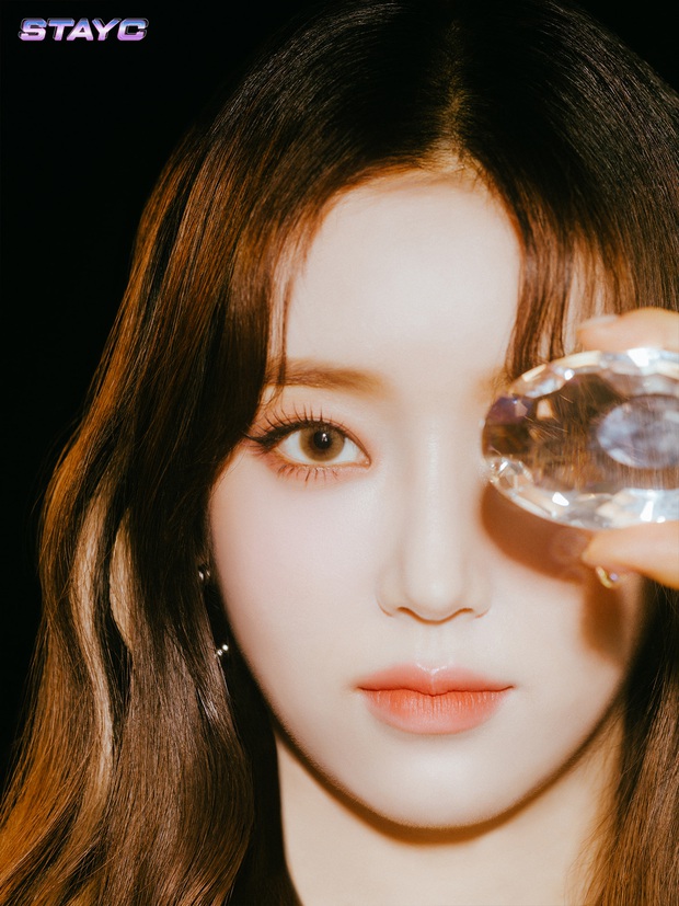 Là nhóm nhà SM mà aespa bị chê không có visual, còn gặp phải đối thủ từ công ty vô danh nhưng đang gây sốt nhờ nhan sắc xịn xò - Ảnh 11. Là nhóm nhà SM mà aespa bị chê không có visual, còn gặp phải đối thủ từ công ty vô danh nhưng đang gây sốt nhờ nhan sắc xịn xò - Ảnh 11.
