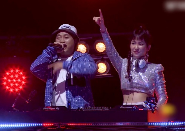 Từng gây bão khi cùng đội Sơn Tùng M-TP tại The Remix, DJ Trang Moon thay đổi thế nào tại King Of Rap? - Ảnh 5. Từng gây bão khi cùng đội Sơn Tùng M-TP tại The Remix, DJ Trang Moon thay đổi thế nào tại King Of Rap? - Ảnh 5.