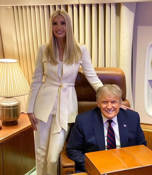 Tổng thống Mỹ vào viện và có thêm kết quả xét nghiệm Covid-19 của vợ chồng nữ thần Ivanka Trump - Ảnh 1.