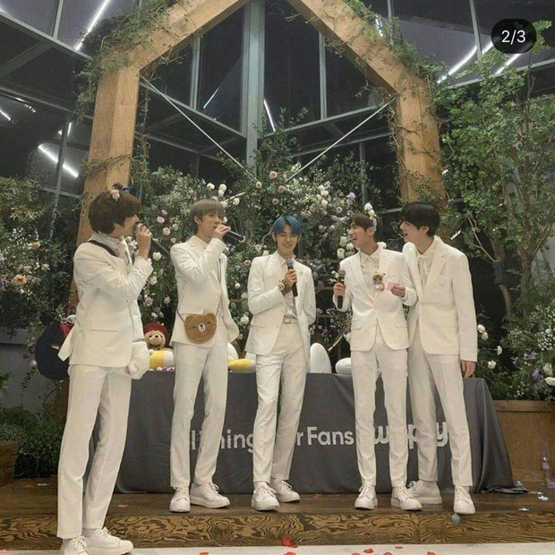 Nhóm nhạc em trai BTS gây sốt với tỷ lệ cơ thể cực đỉnh, toàn chân phái đúng nghĩa khiến dân mạng phát cuồng - Ảnh 7.