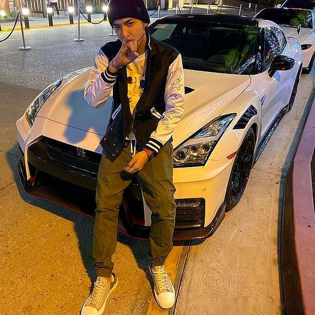 Hóng gia thế khủng của sao Cbiz: Luhan cấp 3 đã có siêu xe, Kiều Hân giàu bất ngờ, tất cả vẫn thua tình cũ Angela Baby - Ảnh 9.