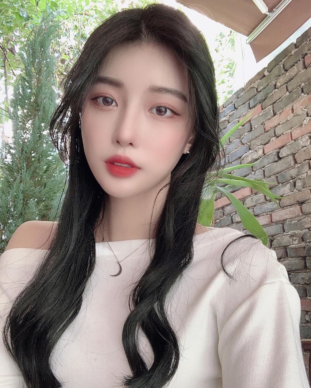 Ai cũng có một thời trẻ dại: Sau n lần tẩy tóc đến xác xơ thì mình nghiệm ra rằng để tóc đen là đẹp nhất - Ảnh 2.