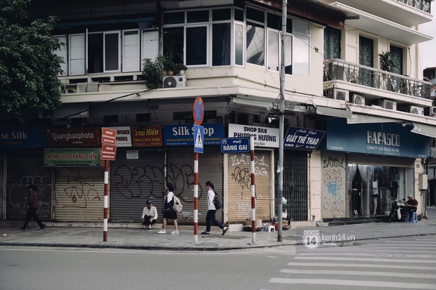 Hà Nội bước vào những ngày thật thu, sao không tạm gác hết âu lo lại mà tận hưởng đi! - Ảnh 1.