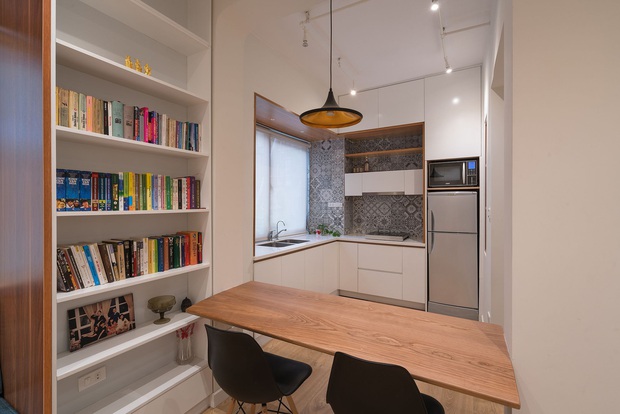 Sự lột xác ngoạn mục của căn nhà 72m2 trong khu tập thể cũ: Từ xuống cấp, lụp xụp biến hoá không khác gì chung cư cao cấp - Ảnh 11.