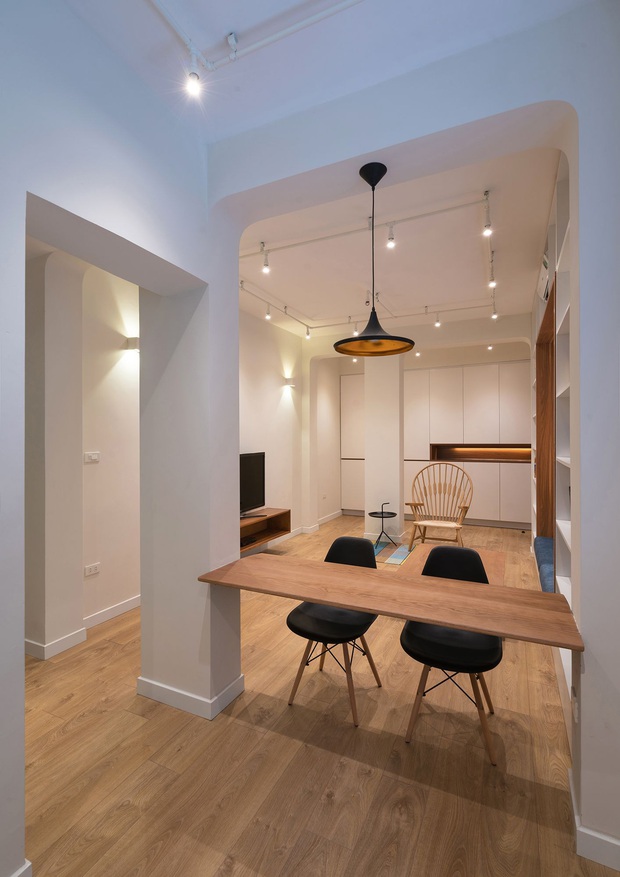 Sự lột xác ngoạn mục của căn nhà 72m2 trong khu tập thể cũ: Từ xuống cấp, lụp xụp biến hoá không khác gì chung cư cao cấp - Ảnh 5.