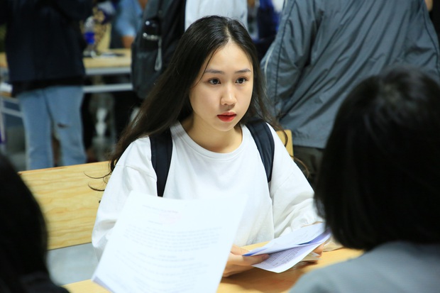 Cực phẩm mùa nhập học 2020: Dàn tân sinh viên gây náo loạn với nhan sắc đỉnh cao, thần thái ngời ngời - Ảnh 19.