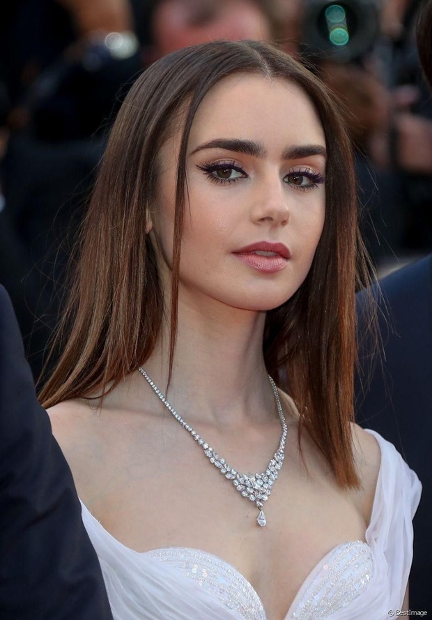 Dân tình phát sốt vì bộ ảnh PTS Bạch Tuyết Lily Collins đẹp như nữ thần, kéo xuống xem ảnh gốc còn choáng hơn - Ảnh 6.