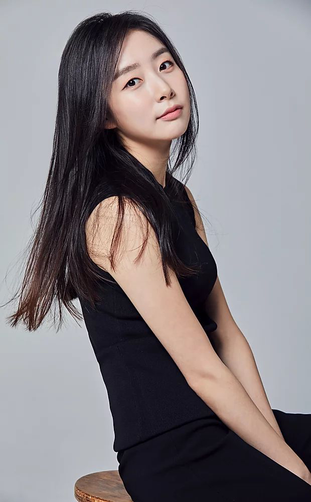 Cựu idol nhóm nữ phản cảm nhất lịch sử Kpop tiết lộ nỗi đau sau sân khấu gợi dục, không thể mặc đồ ngắn tay vì ám ảnh - Ảnh 7.