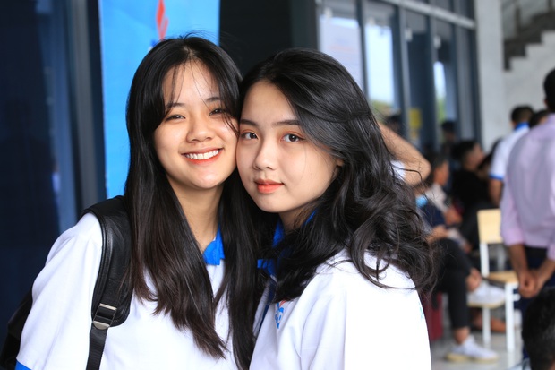 Cực phẩm mùa nhập học 2020: Dàn tân sinh viên gây náo loạn với nhan sắc đỉnh cao, thần thái ngời ngời - Ảnh 3.