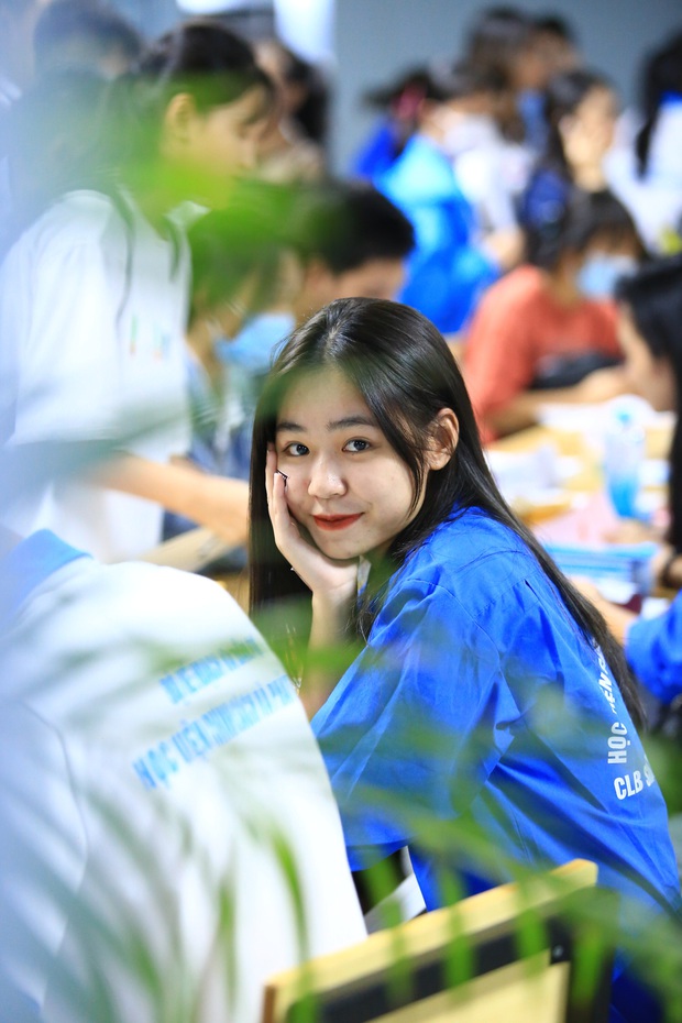 Cực phẩm mùa nhập học 2020: Dàn tân sinh viên gây náo loạn với nhan sắc đỉnh cao, thần thái ngời ngời - Ảnh 21.