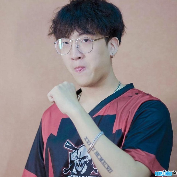 Trai đẹp team Binz trình bày nỗi khổ tâm của hội có khuôn mặt đại trà, fan soi ra chàng rapper còn giống cả BB Trần - Ảnh 5.