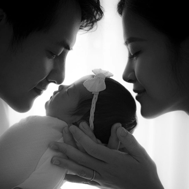 Dương Khắc Linh gạ gẫm Đông Nhi gả bé Winnie cho con trai mình, chưa gì đã gọi hai tiếng chị sui luôn rồi? - Ảnh 3. Dương Khắc Linh gạ gẫm Đông Nhi gả bé Winnie cho con trai mình, chưa gì đã gọi hai tiếng chị sui luôn rồi? - Ảnh 3.