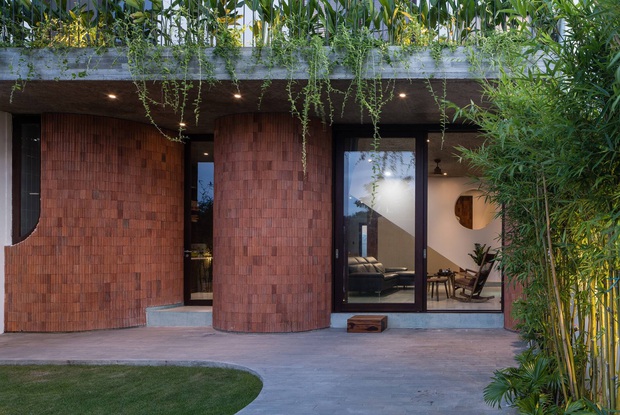 Ngôi nhà độc đáo ở Đà Nẵng: Bên trong là tổ hợp 3 nhà nhỏ, tìm hiểu mới biết lý do cực ý nghĩa - Ảnh 4.