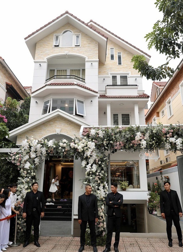 Dương Khắc Linh gạ gẫm Đông Nhi gả bé Winnie cho con trai mình, chưa gì đã gọi hai tiếng chị sui luôn rồi? - Ảnh 7. Dương Khắc Linh gạ gẫm Đông Nhi gả bé Winnie cho con trai mình, chưa gì đã gọi hai tiếng chị sui luôn rồi? - Ảnh 7.