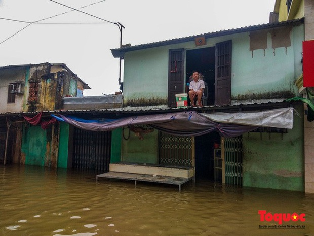 Nhiều nơi tại Thừa Thiên Huế tái ngập lụt, có nơi ngập hơn 1 tháng - Ảnh 8.
