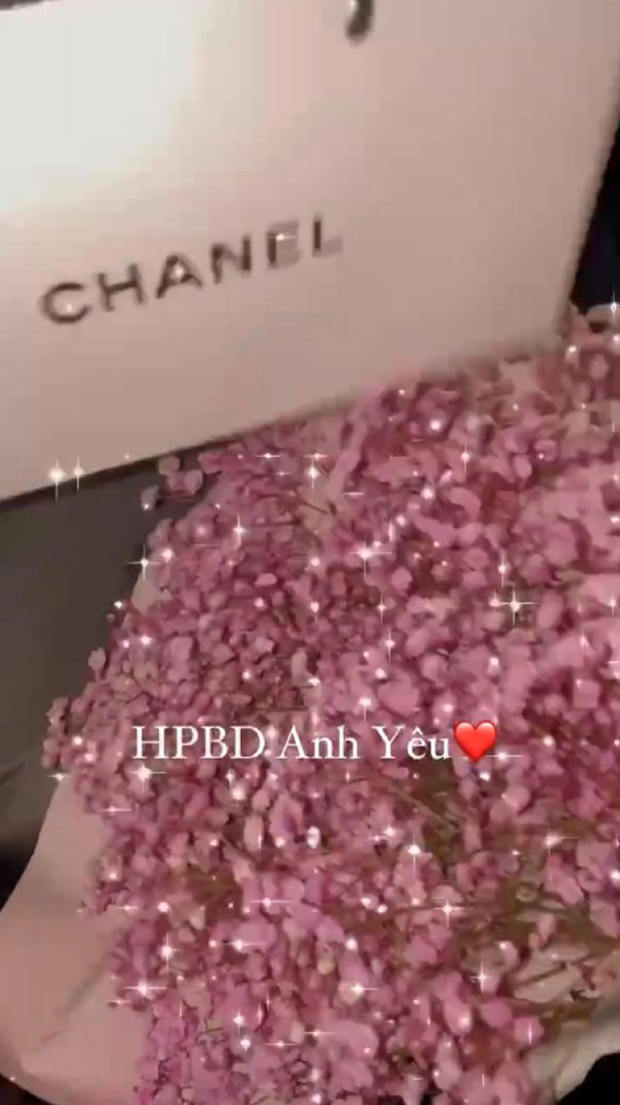 Dân tình soi ra hint Huỳnh Phương có tình mới, đã yêu đương ngọt ngào trước cả khi Sĩ Thanh công bố chia tay? - Ảnh 3. Dân tình soi ra hint Huỳnh Phương có tình mới, đã yêu đương ngọt ngào trước cả khi Sĩ Thanh công bố chia tay? - Ảnh 3.