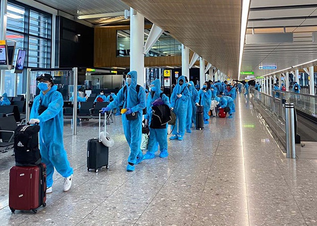 Cảnh giác lừa bán vé máy bay đưa công dân Việt Nam về nước  - Ảnh 1.