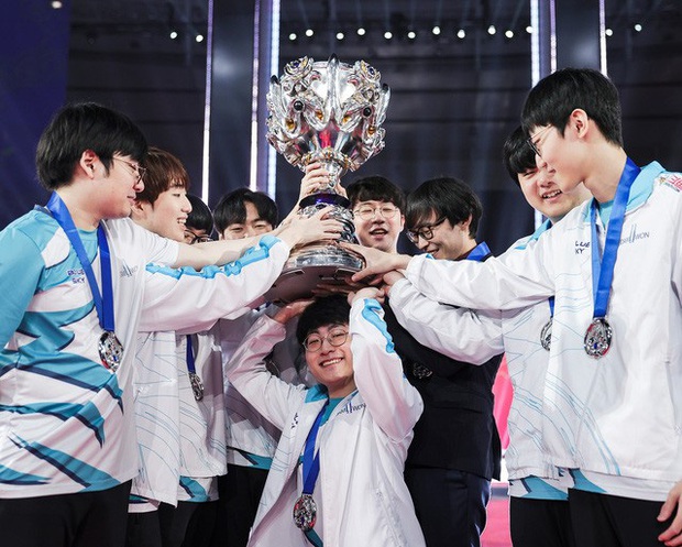 Fan LCK gáy vang sau thắng lợi tại CKTG 2020: Suning không có tuyển thủ Hàn trong đội thì làm sao mà vô địch được - Ảnh 1.