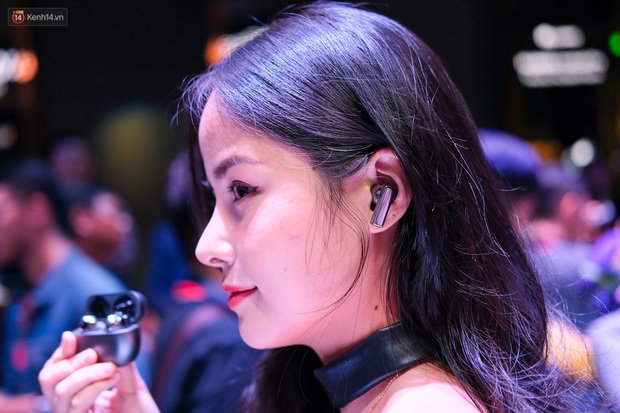 Ngắm tai nghe không dây hoàn toàn vừa được Huawei ra mắt tại Việt Nam: Đeo vào rất nhẹ, chống ồn chủ động, có công nghệ mới hứa hẹn ít giật lag khi chiến game và xem phim - Ảnh 6.