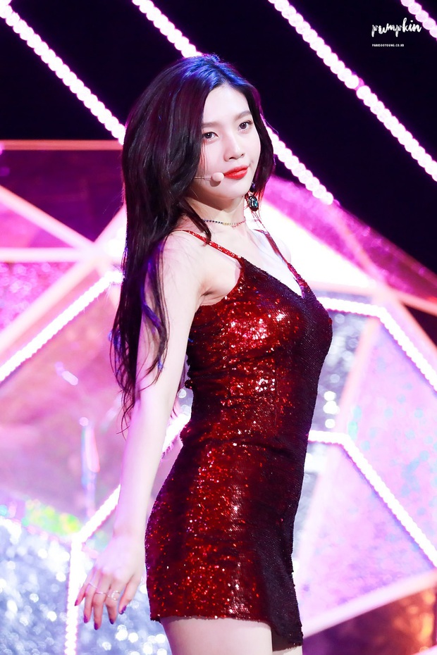 7 nữ idol hiếm hoi “cân” cả sexy và cute: Joy - Sana nổi như cồn nhờ thay đổi 180 độ, bí quyết của Jennie (BLACKPINK) là gì? - Ảnh 7.