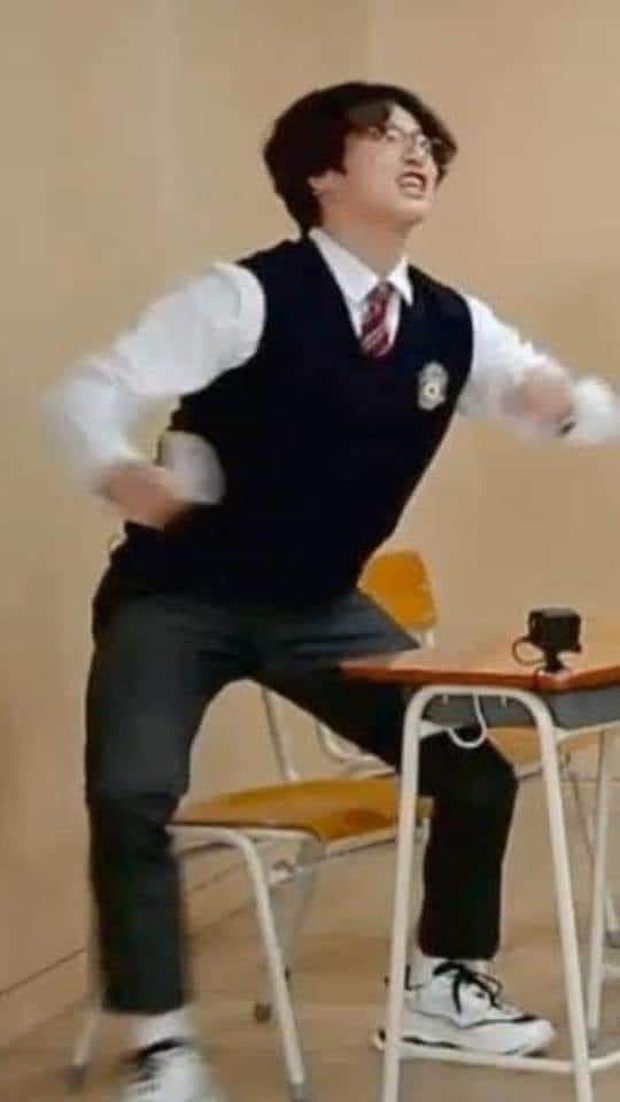 Truy tìm thành viên đáng sợ nhất khi nổi giận của BTS, bộ ba bét bảng khiến fan phải phì cười - Ảnh 12.