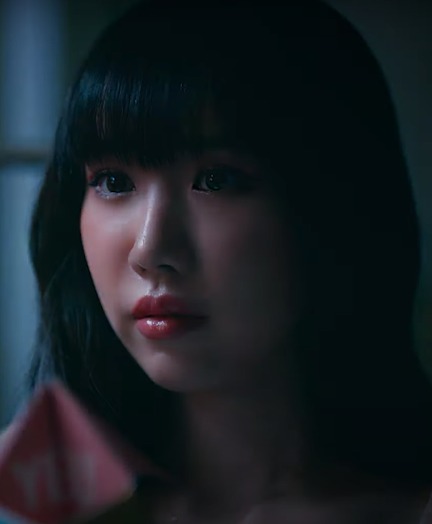 Đáng tiếc hơn là chuyện tình friendzone là visual của Min trong MV mới, nhìn mà chỉ muốn xem lại các MV cũ thôi - Ảnh 1. Đáng tiếc hơn là chuyện tình friendzone là visual của Min trong MV mới, nhìn mà chỉ muốn xem lại các MV cũ thôi - Ảnh 1.
