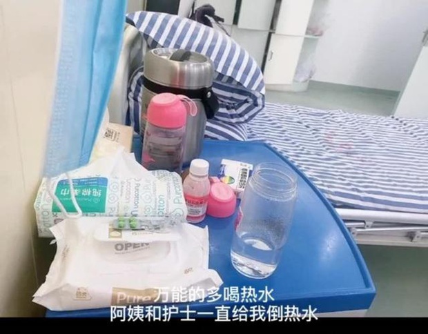 Mẫu nữ mặt nhựa từng gây sốc với hôn lễ bóc trần nhan sắc dàn hotgirl Trung Quốc bị trói chặt, đưa vào bệnh viện tâm thần? - Ảnh 5.