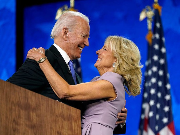 Jill Biden: Nữ giáo viên chọn sánh bước cùng một Joe Biden trong cơn bĩ cực, tới vị trí Đệ nhất Phu nhân Hoa Kỳ - Ảnh 1.