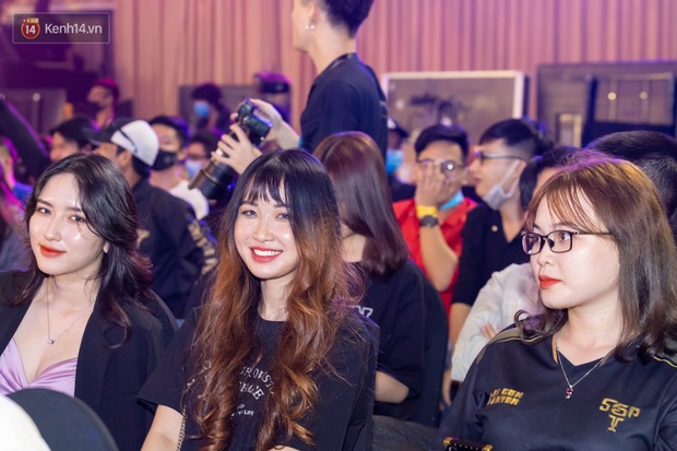 Gái xinh đại náo trận Chung Kết ĐTDV Mùa Đông 2020: Hot girl, streamer đều đủ cả! - Ảnh 12.