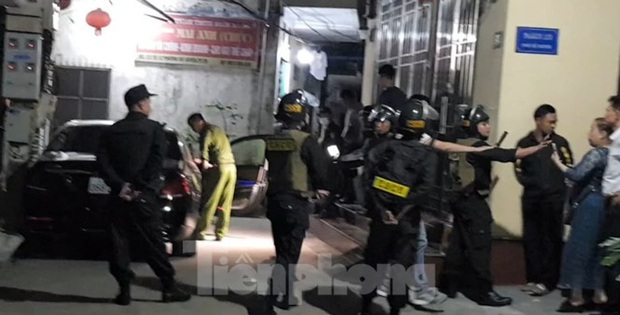 Tạm giữ hình sự, khám xét nhà ông trùm cho vay nặng lãi Thái Bình - Ảnh 3. Tạm giữ hình sự, khám xét nhà ông trùm cho vay nặng lãi Thái Bình - Ảnh 3.