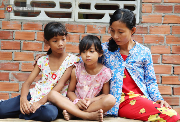 Bé gái 6 tuổi bỗng dậy thì sớm, người mẹ tuyệt vọng khi biết con bị khối u buồng trứng: Xin mọi người hãy cứu lấy con em - Ảnh 5. Bé gái 6 tuổi bỗng dậy thì sớm, người mẹ tuyệt vọng khi biết con bị khối u buồng trứng: Xin mọi người hãy cứu lấy con em - Ảnh 5.
