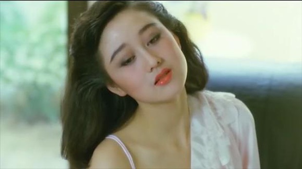 Hoa hậu châu Á Lợi Trí thời trẻ: Gương mặt hoàn mỹ, body chữ S, bảo sao Lý Liên Kiệt và trùm sòng bạc Macau mê như điếu đổ - Ảnh 7.
