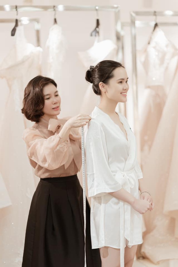 Quỳnh Anh khoe ảnh mặc váy cưới siêu xinh, tiết lộ được đích thân Duy Mạnh đưa đi mua và dành tặng bộ váy đẹp nhất - Ảnh 3.