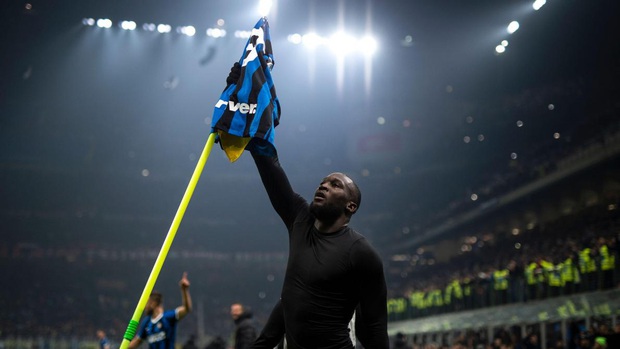 Góc bình luận: Lukaku và Sanchez chứng minh cho cả thế giới thấy, muốn tỏa sáng phải thoát khỏi MU - Ảnh 1. Góc bình luận: Lukaku và Sanchez chứng minh cho cả thế giới thấy, muốn tỏa sáng phải thoát khỏi MU - Ảnh 1.