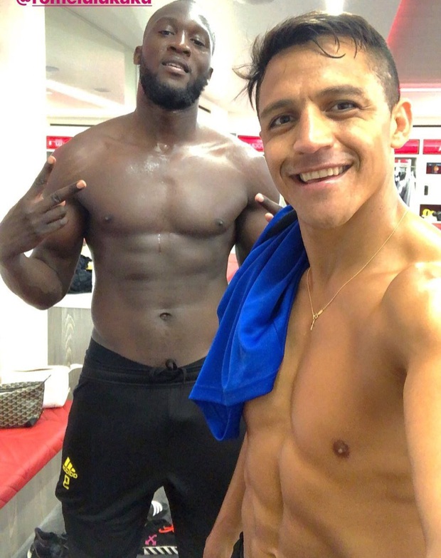 Góc bình luận: Lukaku và Sanchez chứng minh cho cả thế giới thấy, muốn tỏa sáng phải thoát khỏi MU - Ảnh 3. Góc bình luận: Lukaku và Sanchez chứng minh cho cả thế giới thấy, muốn tỏa sáng phải thoát khỏi MU - Ảnh 3.