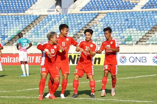 Công Phượng và đồng đội liều mình đến Singapore thi đấu: Số ca nhiễm Covid-19 gấp 5 lần Việt Nam, người chưa từng đến Trung Quốc cũng mắc bệnh - Ảnh 2. Công Phượng và đồng đội liều mình đến Singapore thi đấu: Số ca nhiễm Covid-19 gấp 5 lần Việt Nam, người chưa từng đến Trung Quốc cũng mắc bệnh - Ảnh 2.