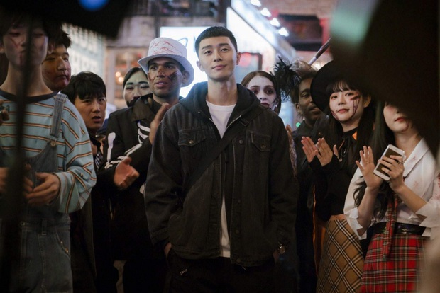 Giải mã từ Itaewon mới thấy Tầng Lớp Itaewon của Park Seo Joon quá thâm ngay từ tên phim - Ảnh 4.