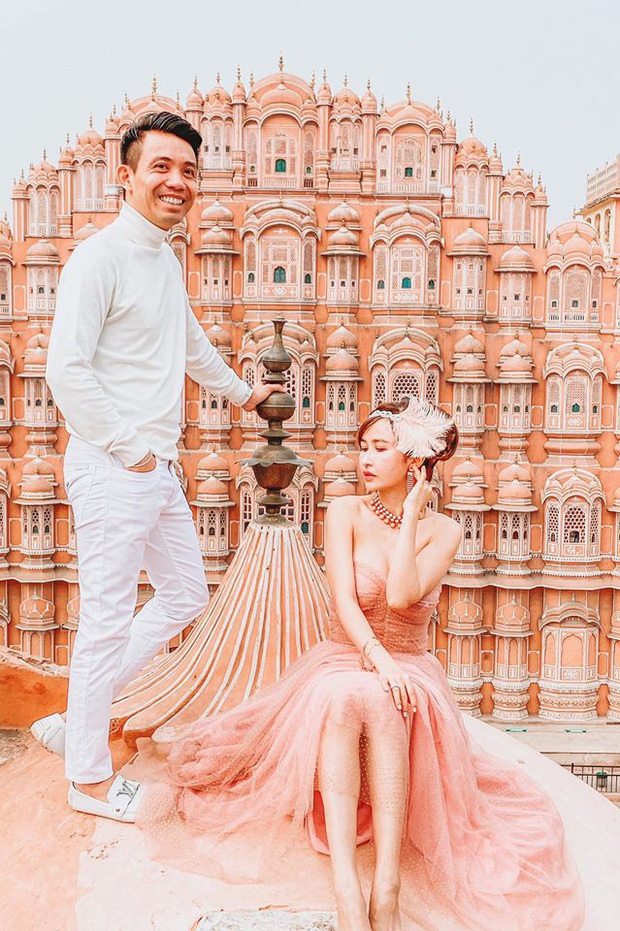Mai mới Valentine mà Mina Phạm đã tranh thủ nịnh Minh Nhựa, bí quyết giữ chồng đại gia là đây sao? - Ảnh 1. Mai mới Valentine mà Mina Phạm đã tranh thủ nịnh Minh Nhựa, bí quyết giữ chồng đại gia là đây sao? - Ảnh 1.