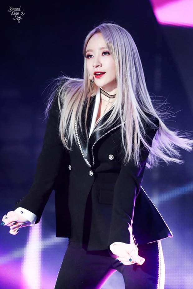 Dàn idol nữ được mệnh danh soái tỷ girlcrush: Từ CL, Hani (EXID) đến Jennie, Lisa (BLACKPINK) đủ cả, tân binh mới nổi nhà JYP lọt top có xứng đáng? - Ảnh 28. Dàn idol nữ được mệnh danh soái tỷ girlcrush: Từ CL, Hani (EXID) đến Jennie, Lisa (BLACKPINK) đủ cả, tân binh mới nổi nhà JYP lọt top có xứng đáng? - Ảnh 28.