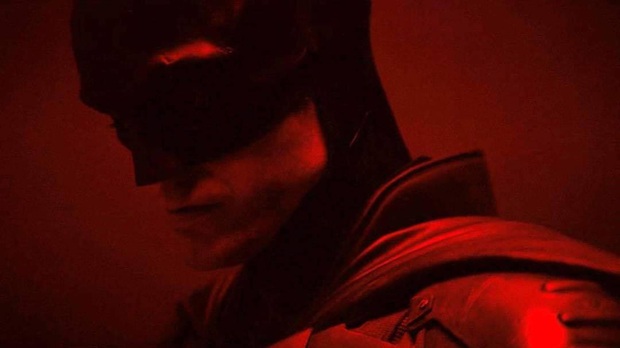 The Batman Robert Pattinson lộ hàng ngay sáng Valentine, netizen lập tức cà khịa: Độ béo của con dơi tỉ lệ thuận theo thâm niên à? - Ảnh 2.