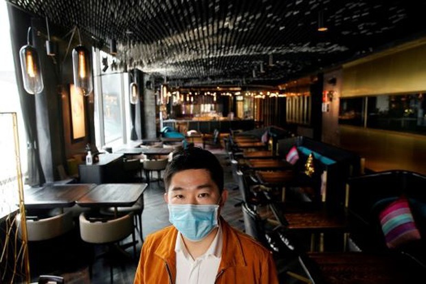 Trung Quốc: Không khí Valentine tẻ nhạt khác thường bởi virus Corona - Ảnh 2. Trung Quốc: Không khí Valentine tẻ nhạt khác thường bởi virus Corona - Ảnh 2.
