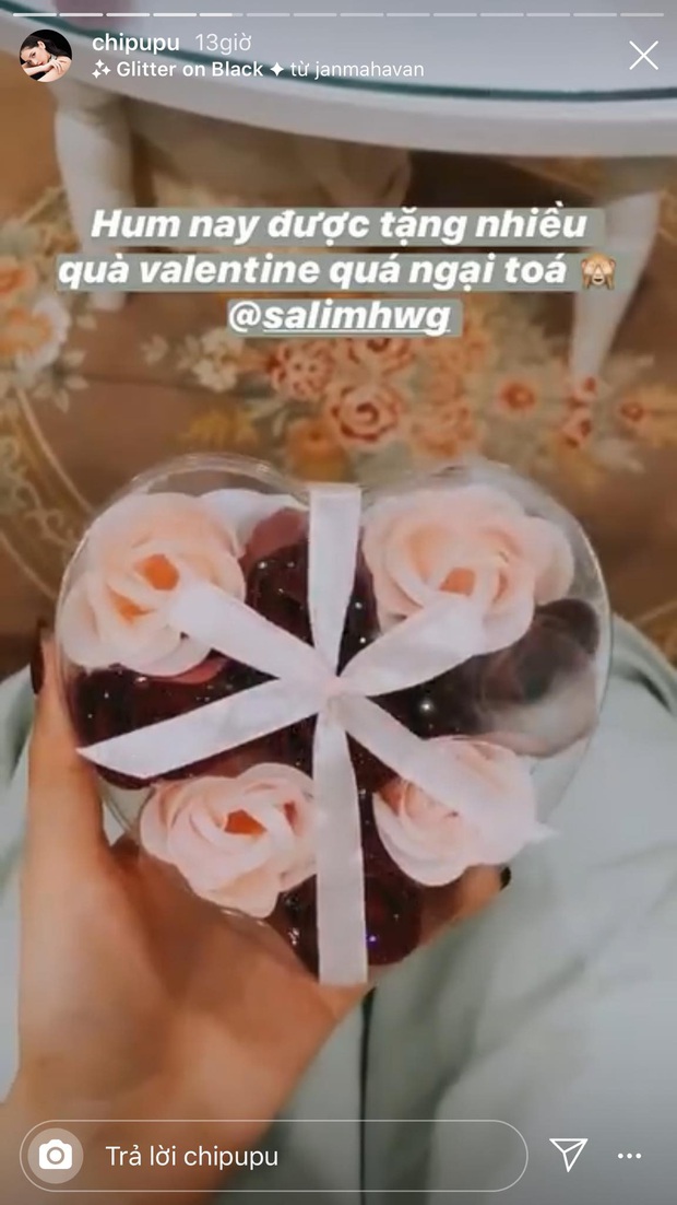 Hội bạn thân Chi Pu rủ nhau đi ăn còn tặng nhẫn vào V-day: Chỉ có con gái mới mang lại hạnh phúc cho nhau là đây sao? - Ảnh 5. Hội bạn thân Chi Pu rủ nhau đi ăn còn tặng nhẫn vào V-day: Chỉ có con gái mới mang lại hạnh phúc cho nhau là đây sao? - Ảnh 5.