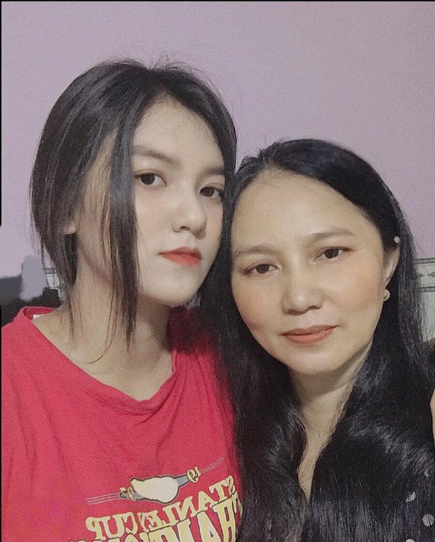 Gái xinh F.A nghen tị với bố mẹ cưới nhau 30 năm vẫn còn video call xin hun miếng, cùng nhau cưỡi mô tô đi phượt Gái xinh F.A nghen tị với bố mẹ cưới nhau 30 năm vẫn còn video call xin hun miếng, cùng nhau cưỡi mô tô đi phượt