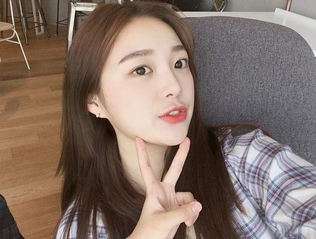 Bật mí tất tần tật công dụng không phải ai cũng biết của rau mùi tây giúp chị em “thăng cấp nhan sắc” - Ảnh 2. Bật mí tất tần tật công dụng không phải ai cũng biết của rau mùi tây giúp chị em “thăng cấp nhan sắc” - Ảnh 2.